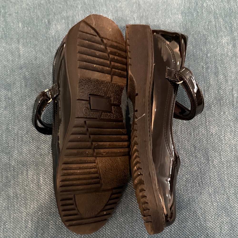 JABASIC Girls Black School Shoes Bow Oxford Mary Jane Flats
Only wear once - Picture 8 of 9